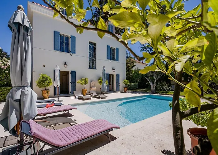 Villa In Cap D’antibes Near Beaches *