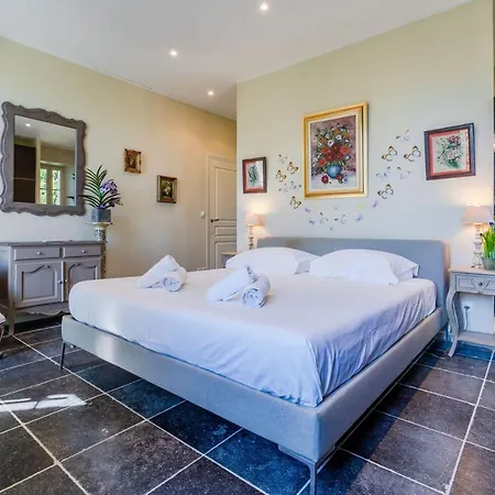 In Cap D'antibes Near Beaches Вилла Антиб