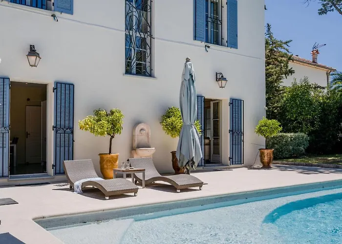 In Cap D'antibes Near Beaches ヴィラ