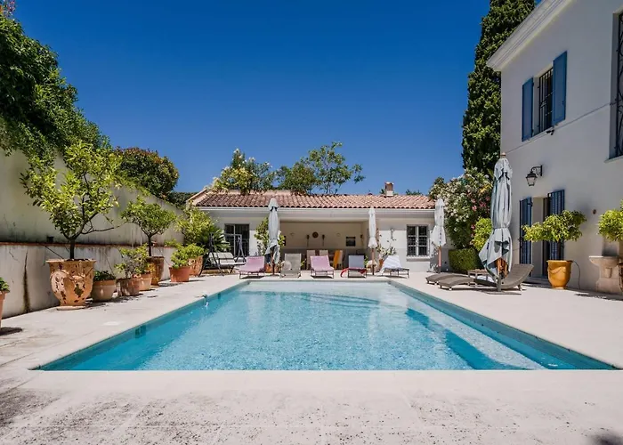 In Cap D'antibes Near Beaches Villa *