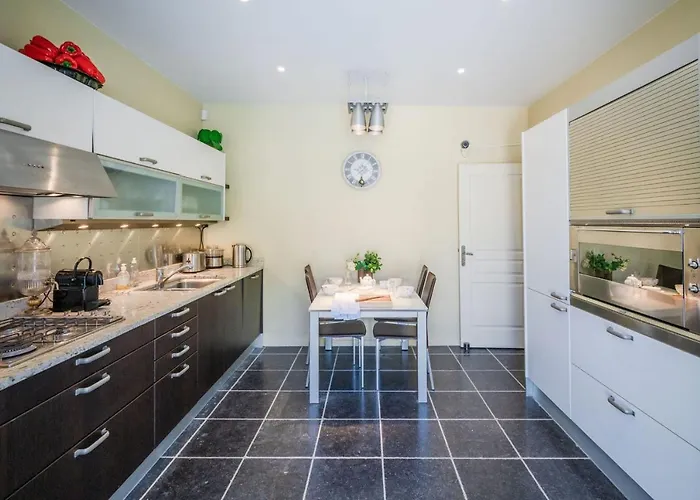 In Cap D'antibes Near Beaches Villa *